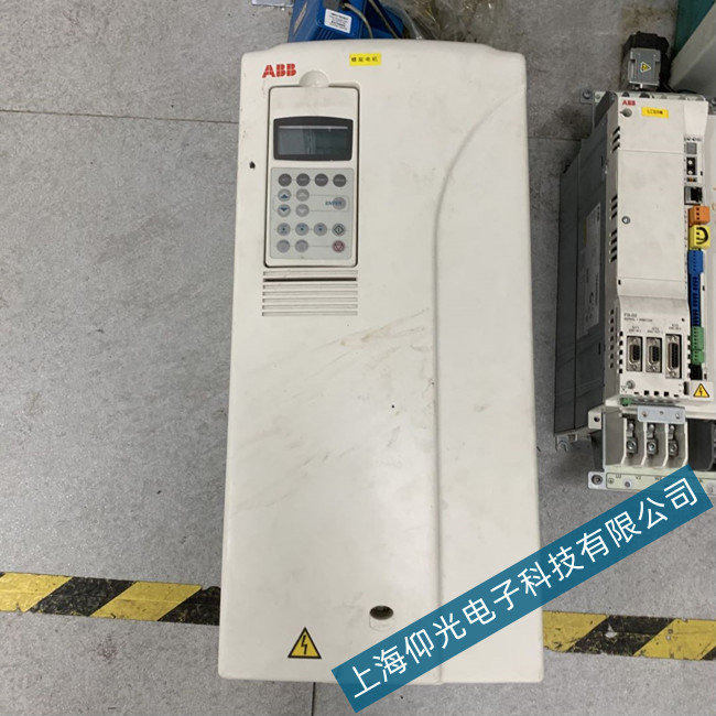 ABB׃�l��ACS800����@ʾ��TEMP���a�S��