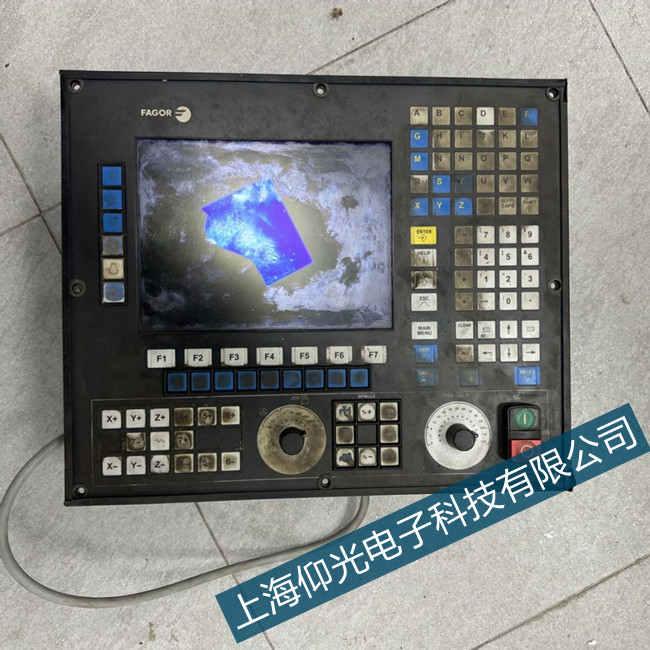 發(fā)格數控維修系統(tǒng)上電后屏幕顯示高亮但沒有內容修理