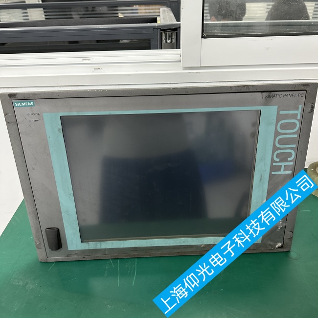 �Ϻ����T(m��n)�ӹ��ؙC(j��)IPC3000�o(w��)������(d��ng)���ϾS�޶�ʮ�꽛(j��ng)�(y��n)