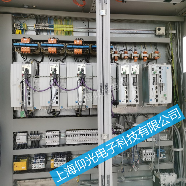 倫茨驅(qū)動(dòng)器維修EVF8221-E 開(kāi)機(jī)就報(bào)警顯示Sd5故障維修方法